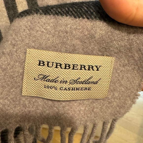 Burberry 100 cashmere scarf 50ml sales